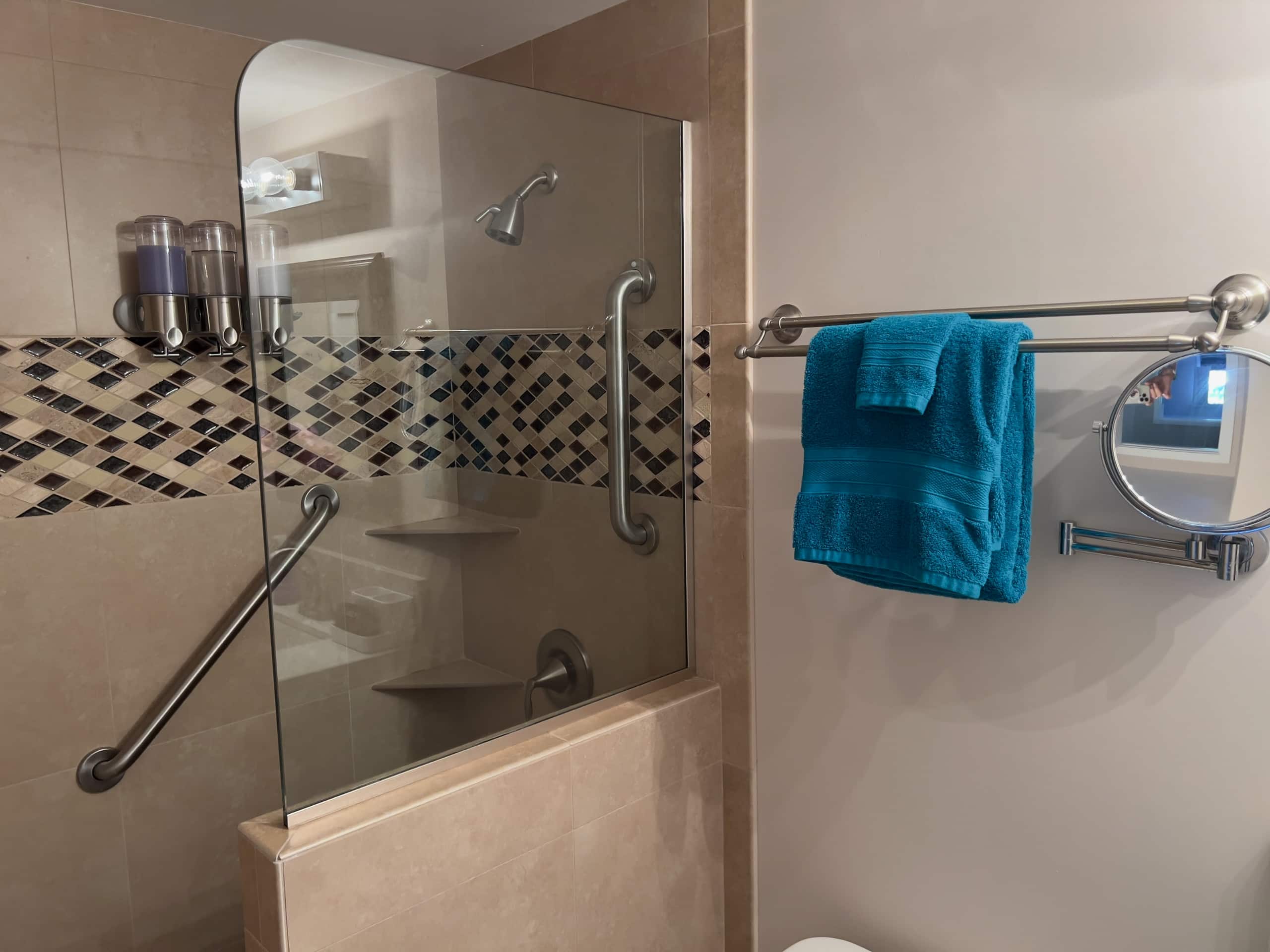 Condo in Lihue · ★4.92 · 1 bedroom · 1 bed · 1 bath - Image 18