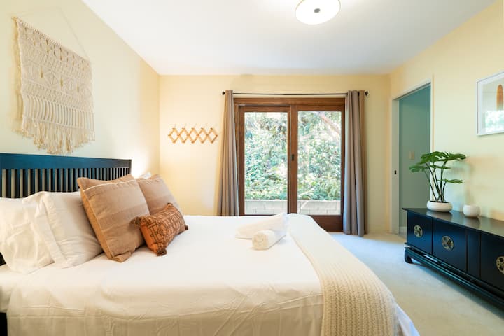 La camera da letto 3 è perfettamente arredata