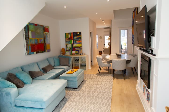 Elegant 3-bed, 2.5 bath private Leslieville home