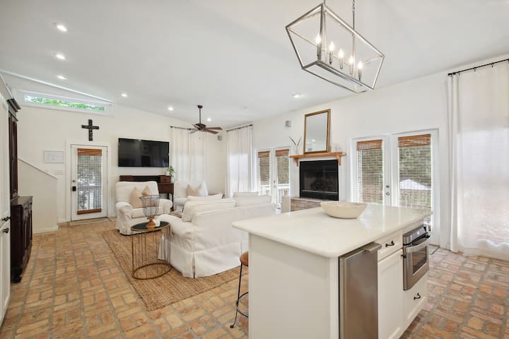 Blume Cottage Historic 2br Retreat Walk To Lake - Mandeville, LA