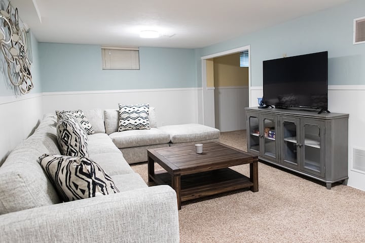 ห้องนั่งเล่นด้านล่าง