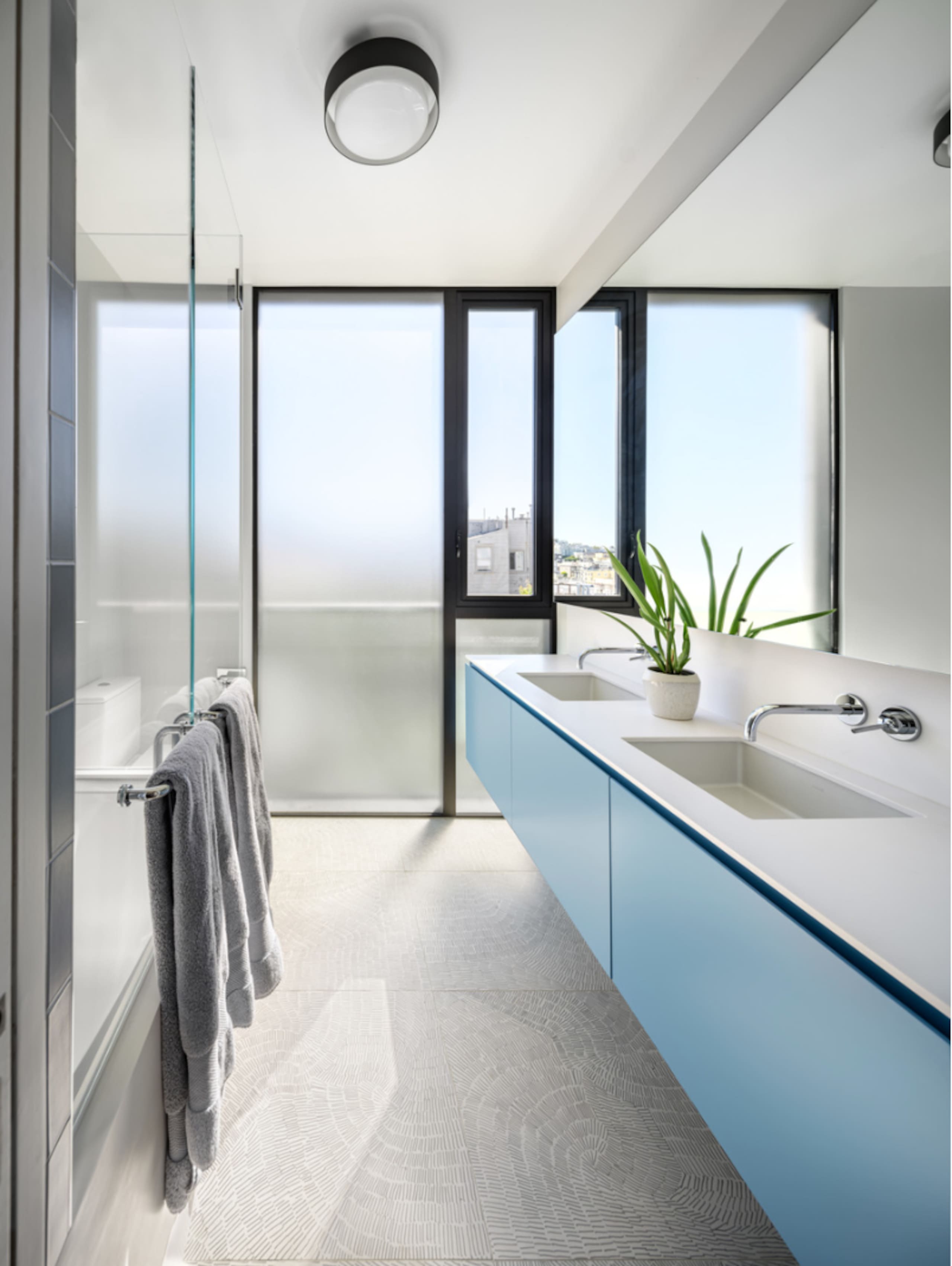 Home in San Francisco · ★5.0 · 3 bedrooms · 4 beds · 2.5 baths - Image 21