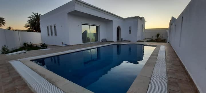 Magnifique Villa Avec Piscine - Djerba