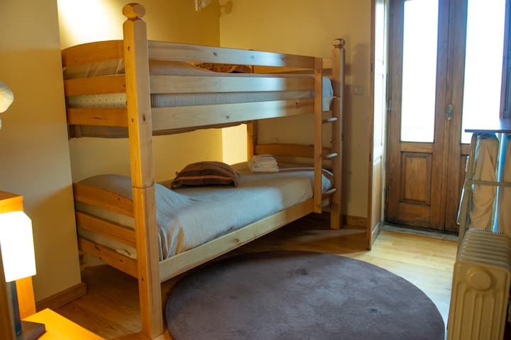 საძინებელი 4