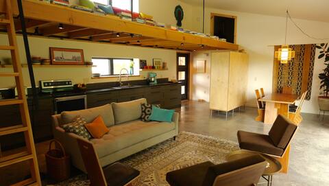 Eco-friendly Home in Charming Spring Green