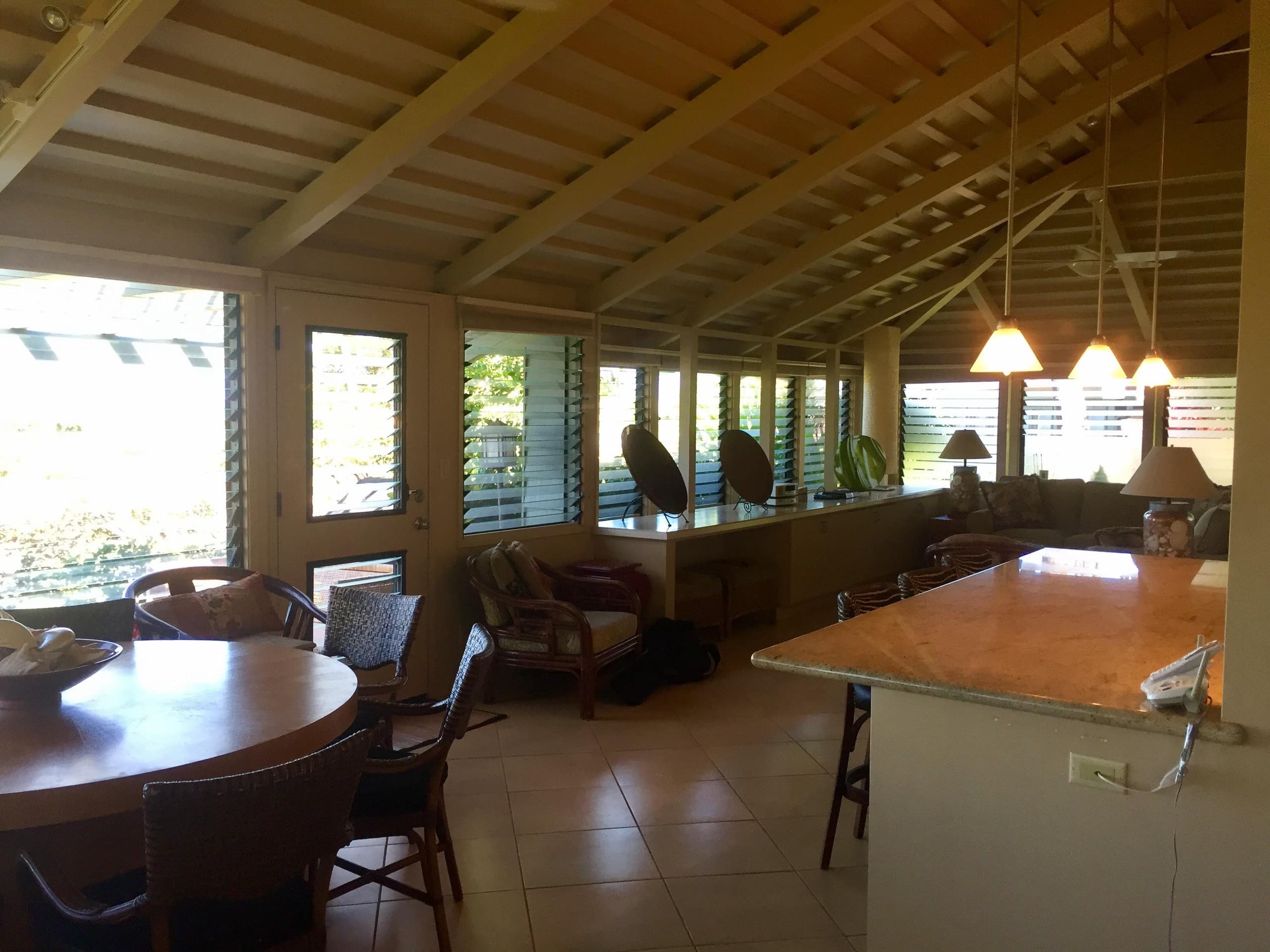 Beautiful Cottage 5 Minutes From Beach - Image 4