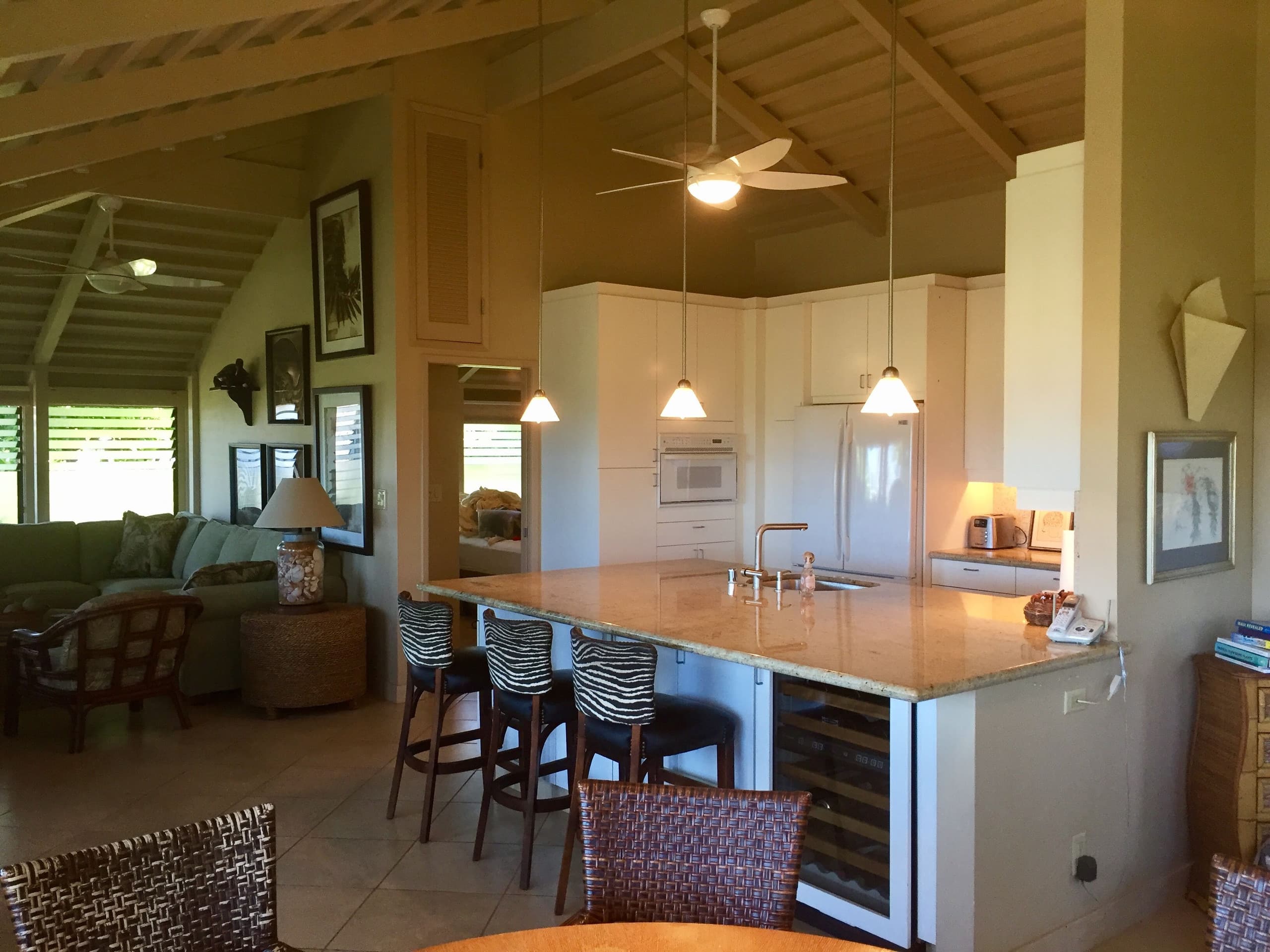 Beautiful Cottage 5 Minutes From Beach - Image 5