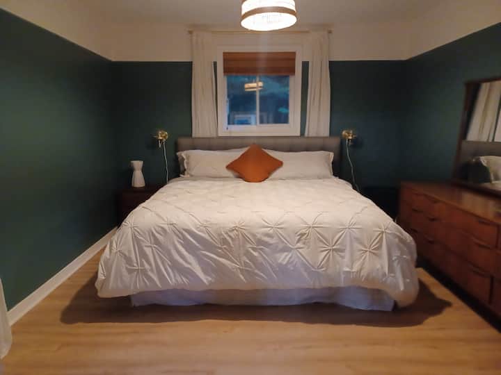 Dhomë gjumi kryesore (krevat dopio "king")