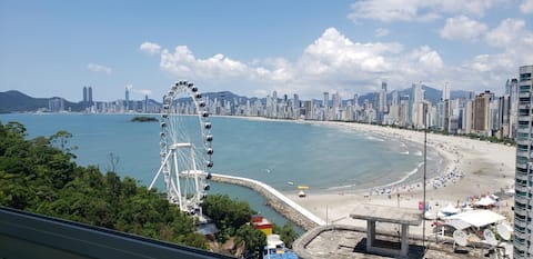 Sea Front Apartment with beautiful infinite view