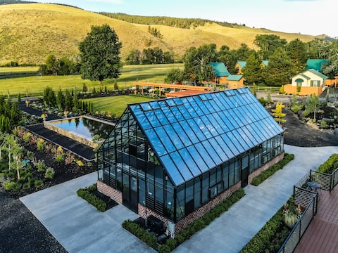 Private Garden Escape - Aspen