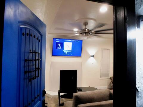 Newly Renovated 3br. Modern Spanish Casita
