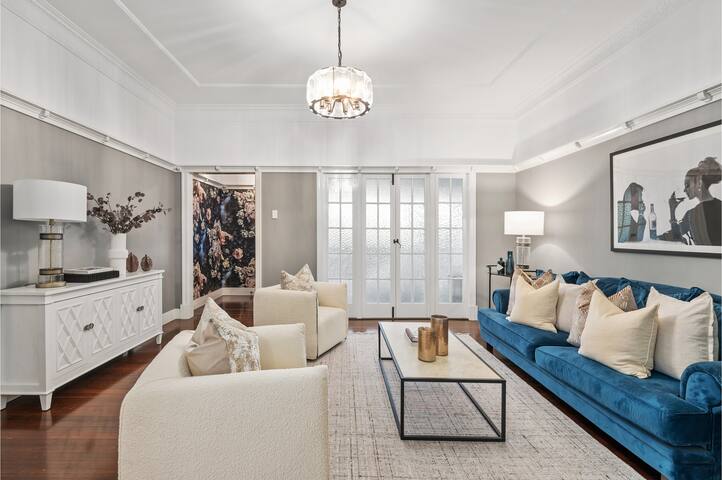 Stunning and Modern house with amazing City views gallery image 4