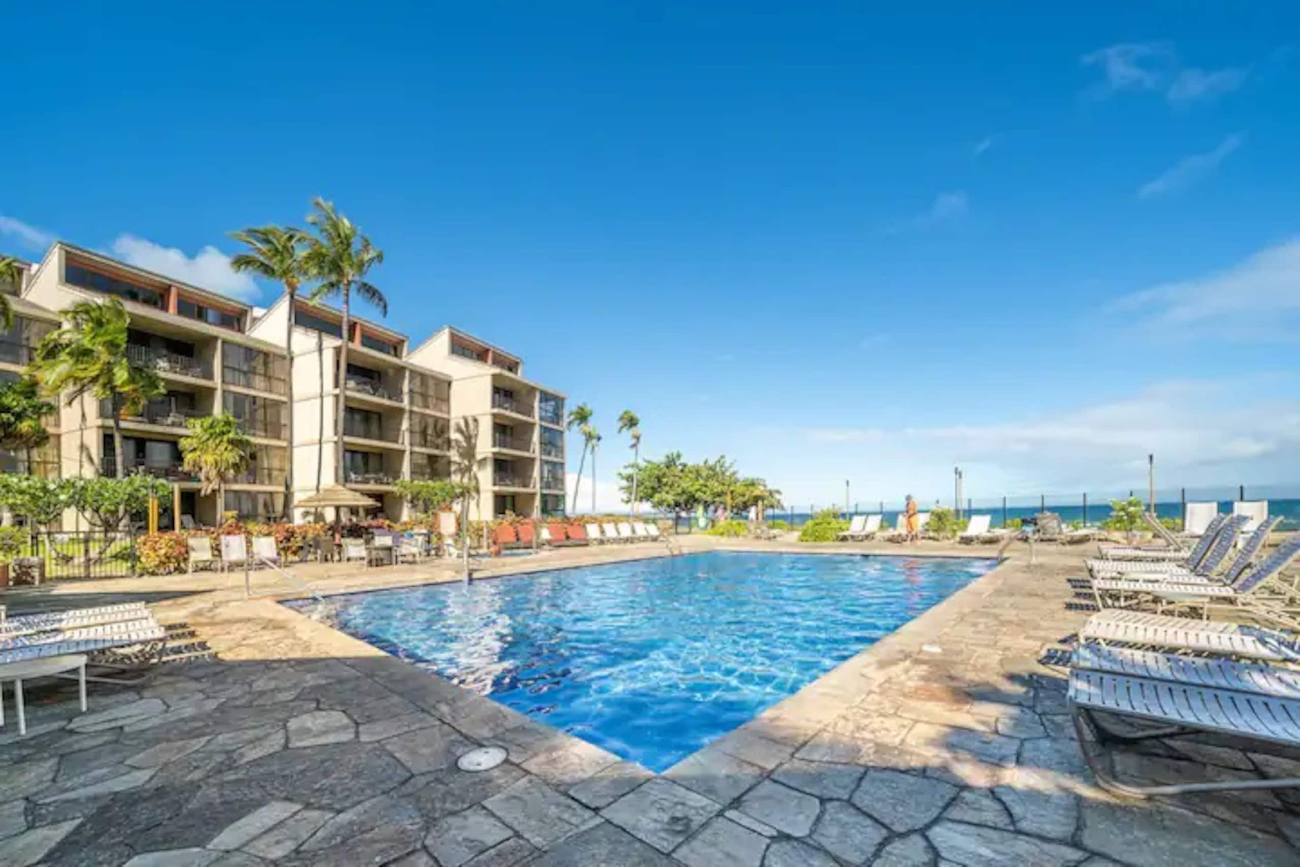 Condo in Lahaina · ★4.85 · Studio · 2 beds · 1 private bath - Image 23