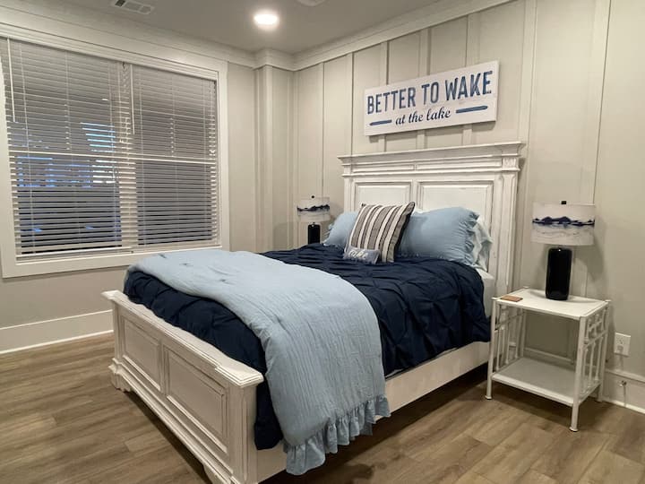 Bračni krevet (160x200) na terasi!