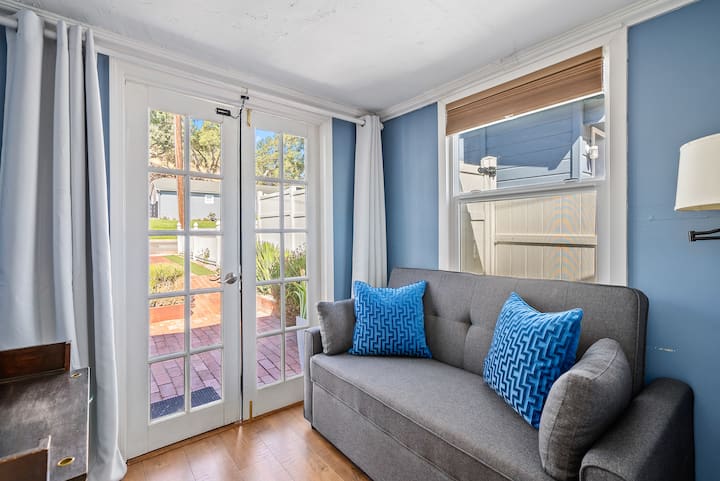 Chestnut Cottage - Walkable To Downtown/ev Charger - Templeton, CA