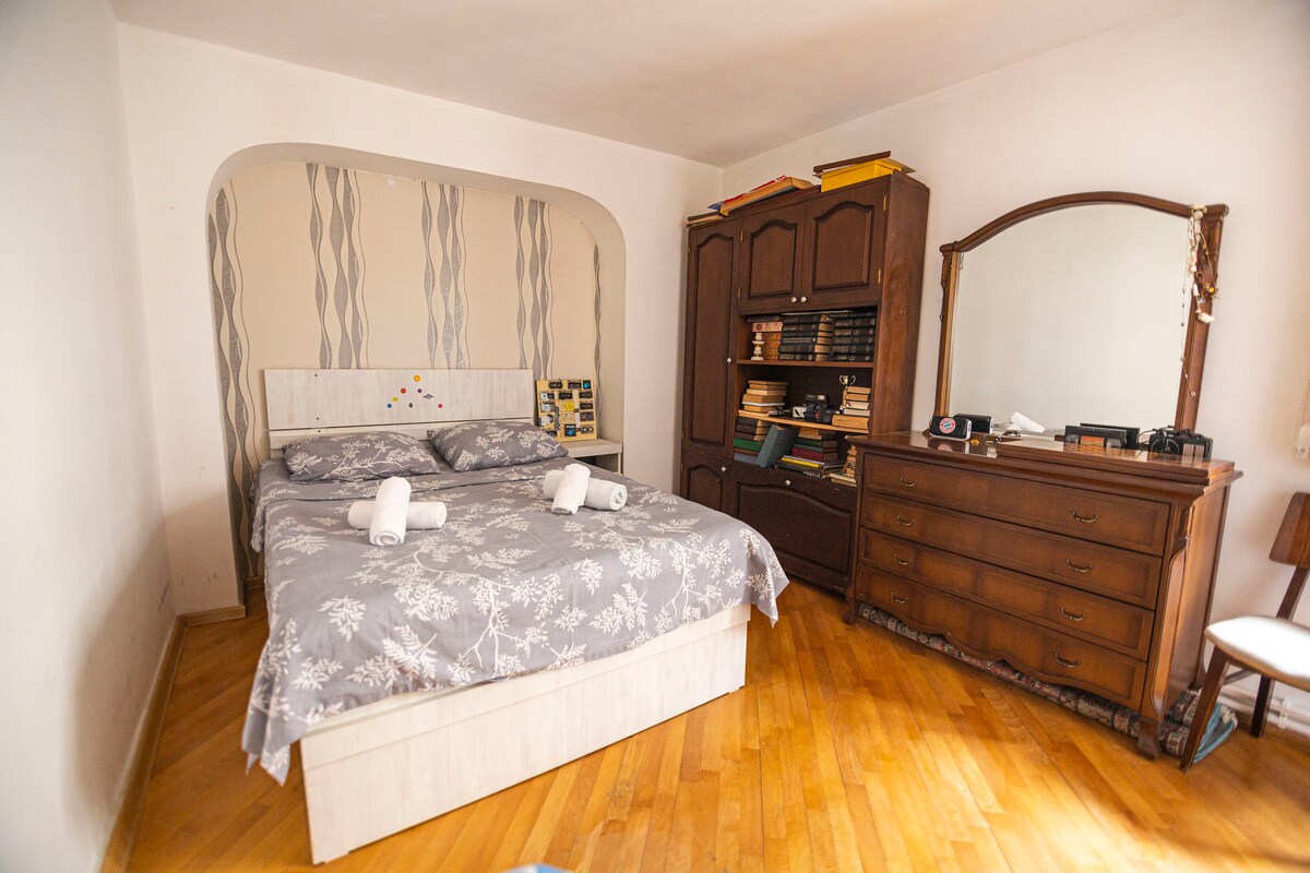 საძინებელი 1