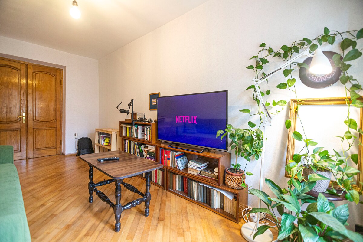 მისაღები ოთახი 2