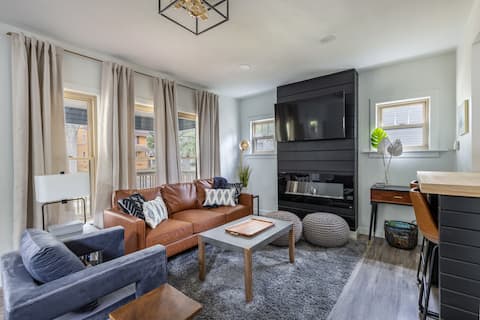 The Akron Retreat | Modern 3-Bedroom Oasis