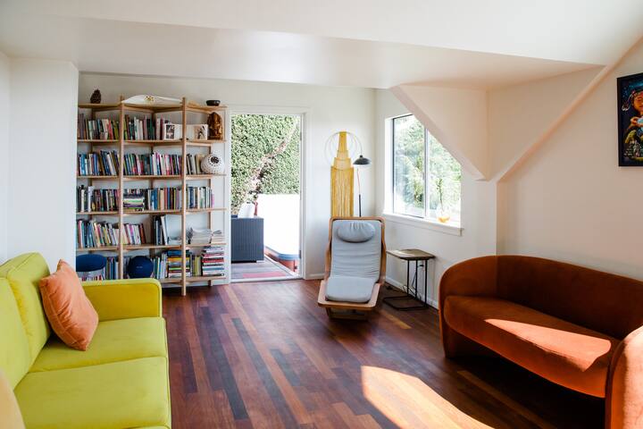 Villa Dell’Amore, Urban Retreat Unparalleled Views gallery image 5