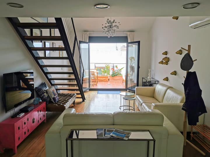 Penthouse W/ Castle & City Views - Seasonal Rental - 알리칸테