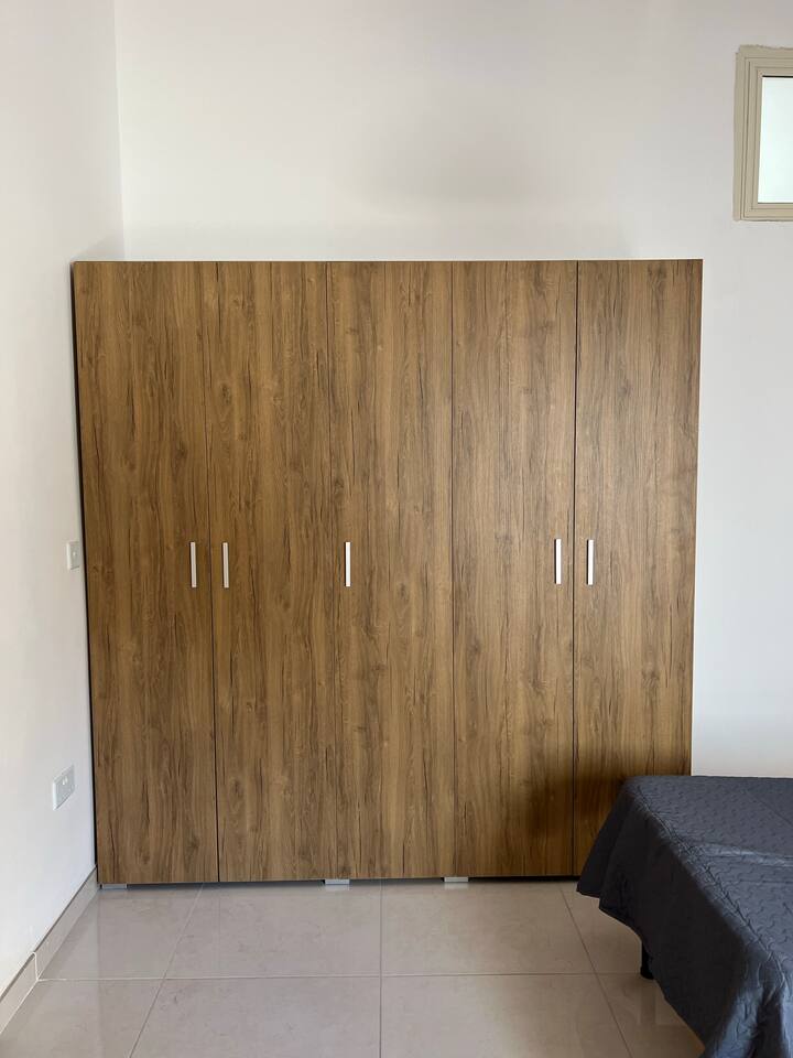 ห้องส่วนตัวห้องน้ำรวม 