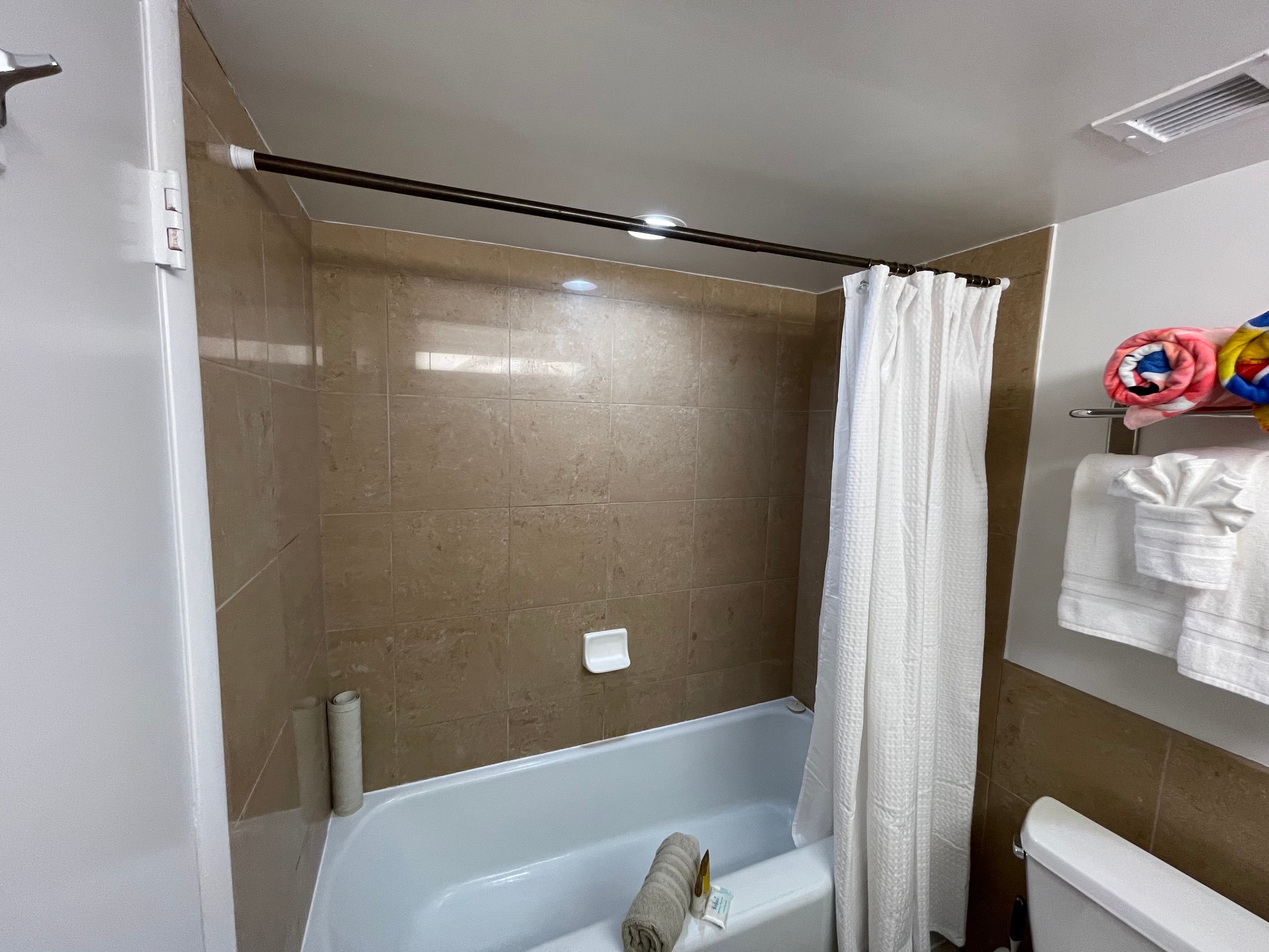 Hotel in Honolulu · ★4.92 · Studio · 2 beds · 1 private bath - Image 2