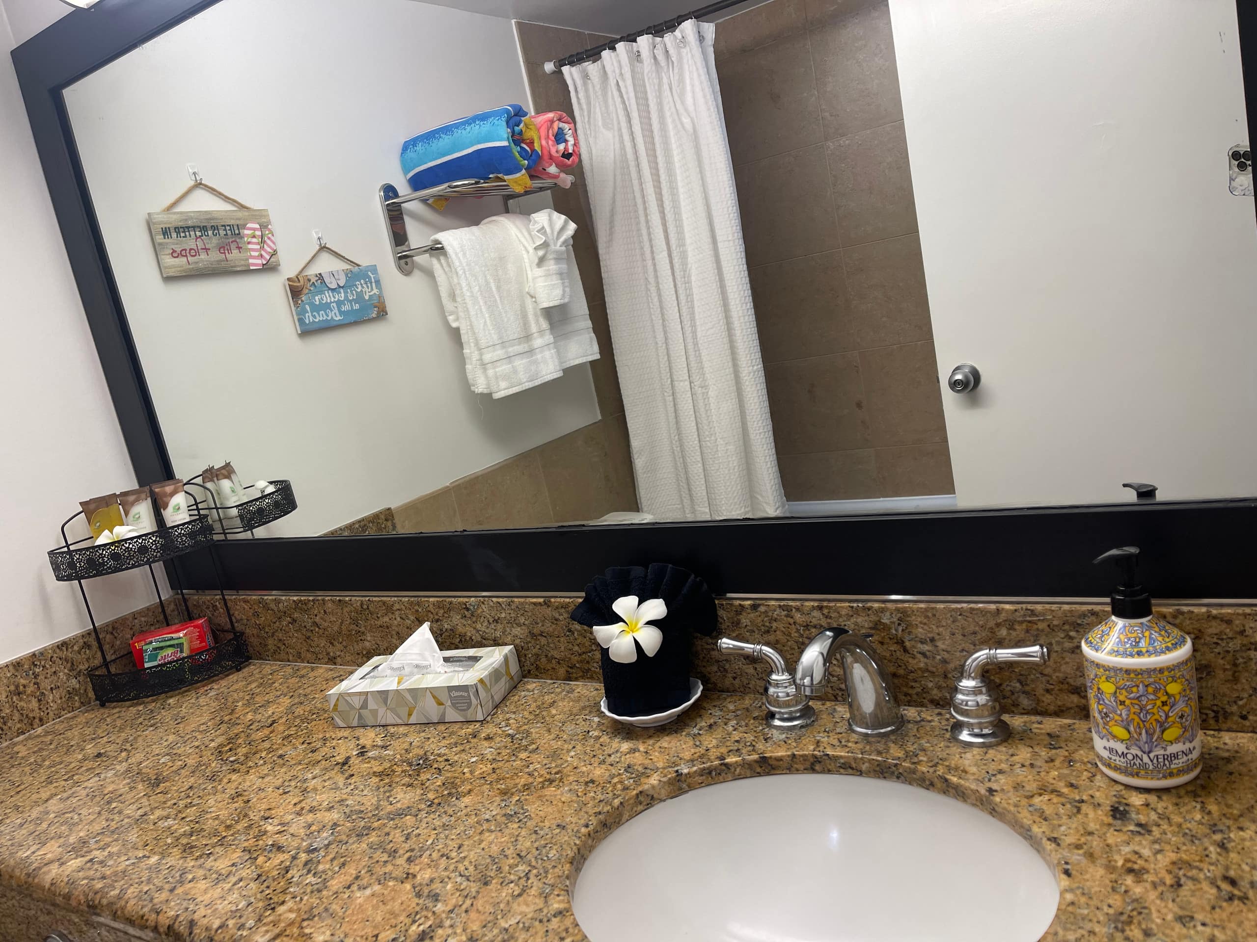 Hotel in Honolulu · ★4.92 · Studio · 2 beds · 1 private bath - Image 3