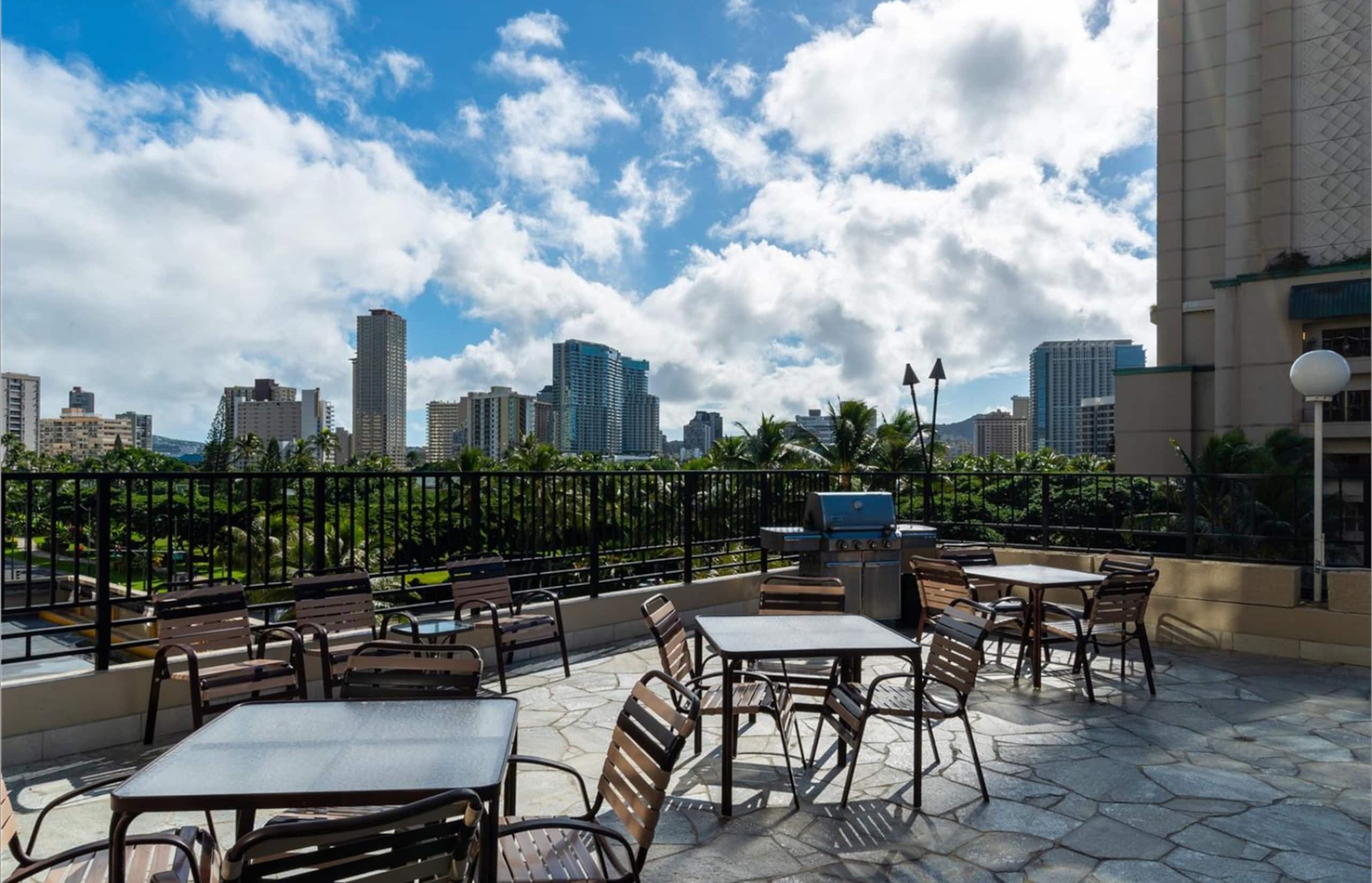 Hotel in Honolulu · ★4.92 · Studio · 2 beds · 1 private bath - Image 20