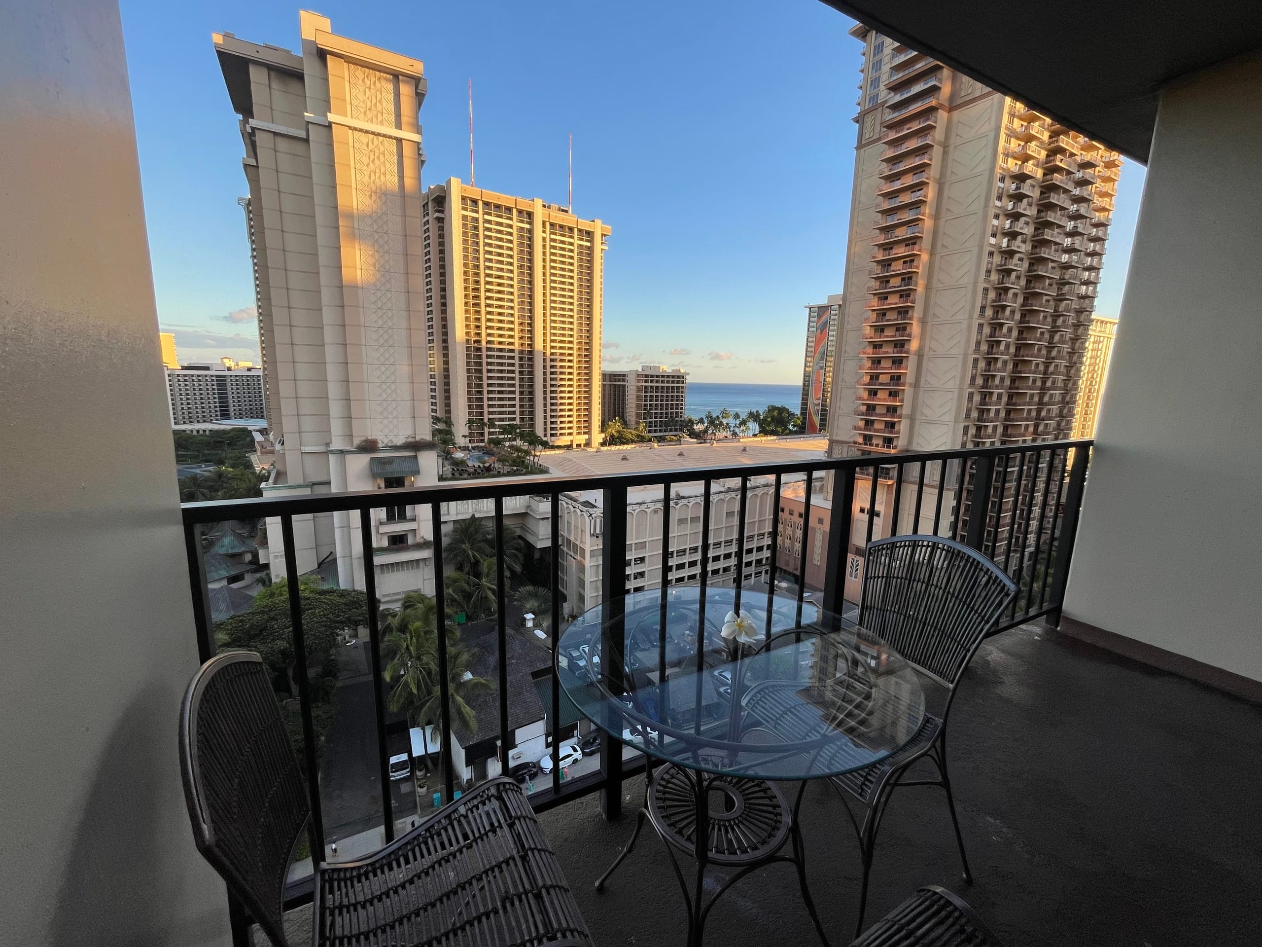 Hotel in Honolulu · ★4.92 · Studio · 2 beds · 1 private bath - Image 10