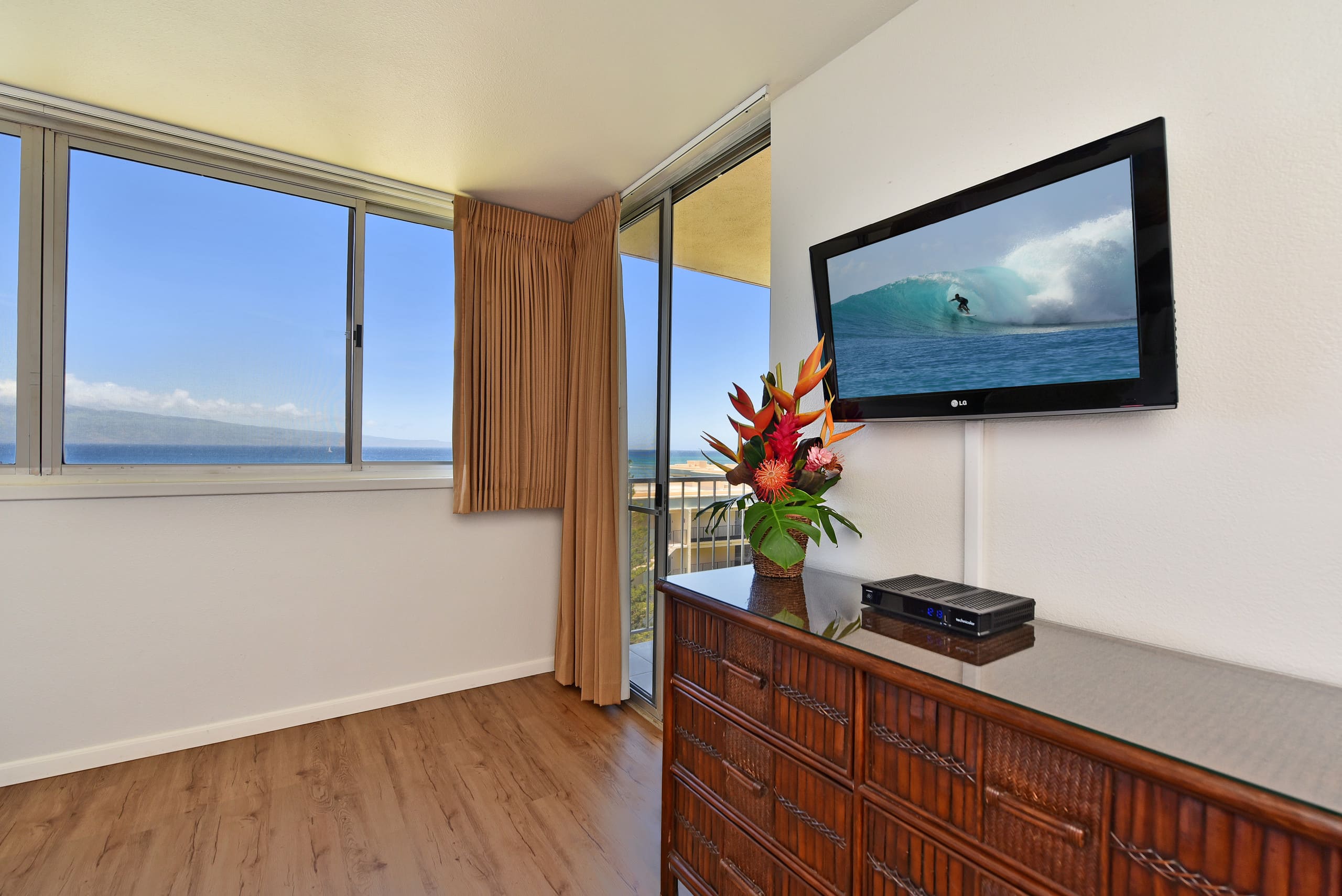 Condo in Lahaina · ★4.85 · 1 bedroom · 2 beds · 1 bath - Image 15