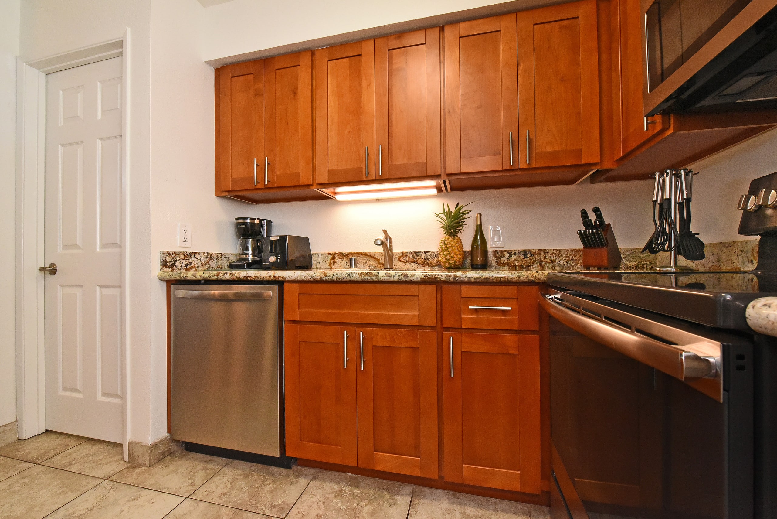 Condo in Lahaina · ★4.85 · 1 bedroom · 2 beds · 1 bath - Image 23