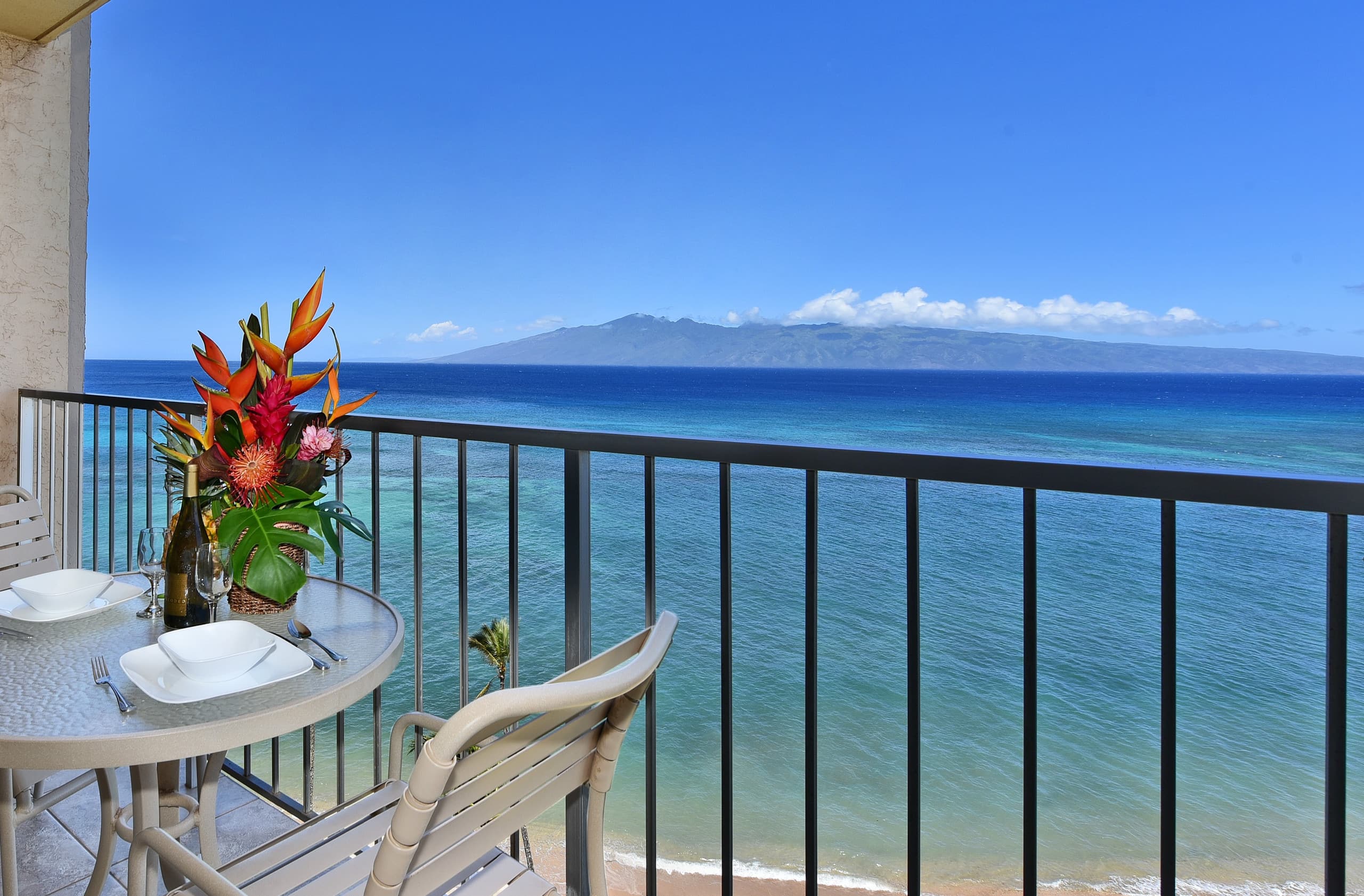 Condo in Lahaina · ★4.85 · 1 bedroom · 2 beds · 1 bath - Image 1