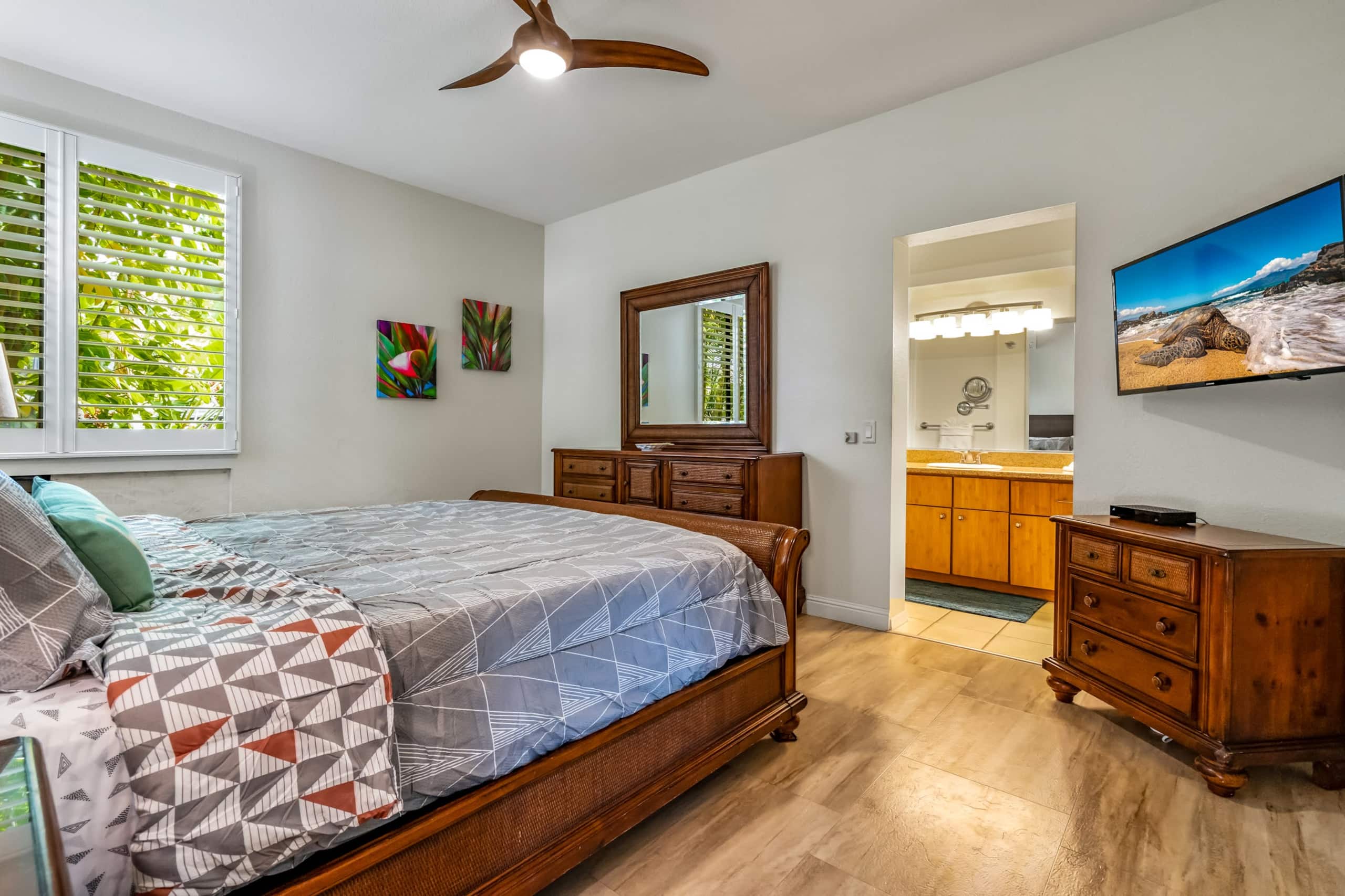Condo in Wailea · ★4.89 · 1 bedroom · 2 beds · 2 private baths - Image 11
