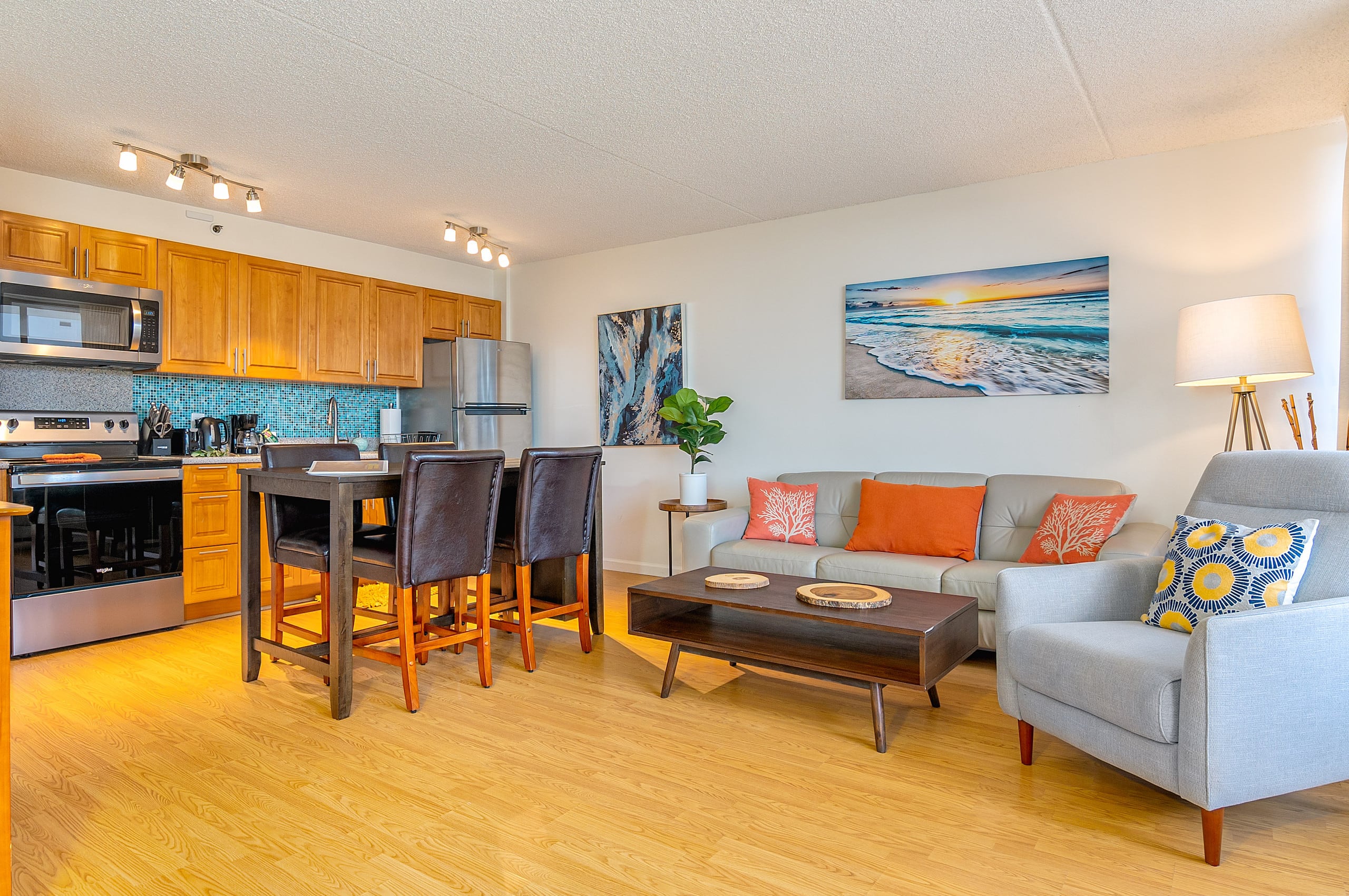 Condo in Honolulu · ★4.91 · 1 bedroom · 3 beds · 1 private bath - Image 9
