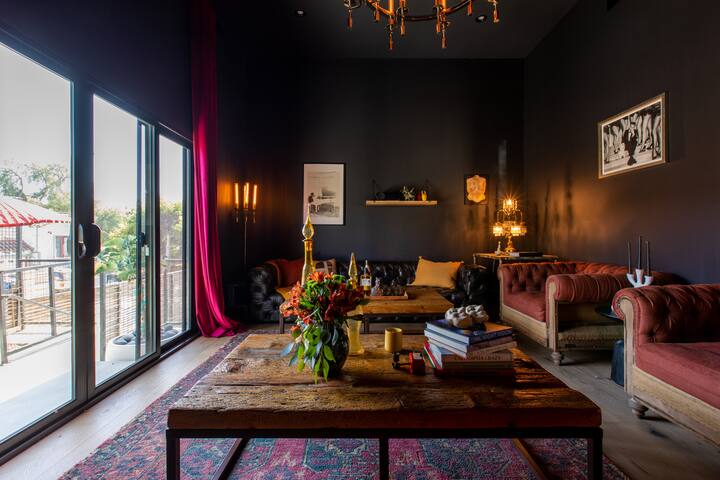 stunning contemporary oasis!