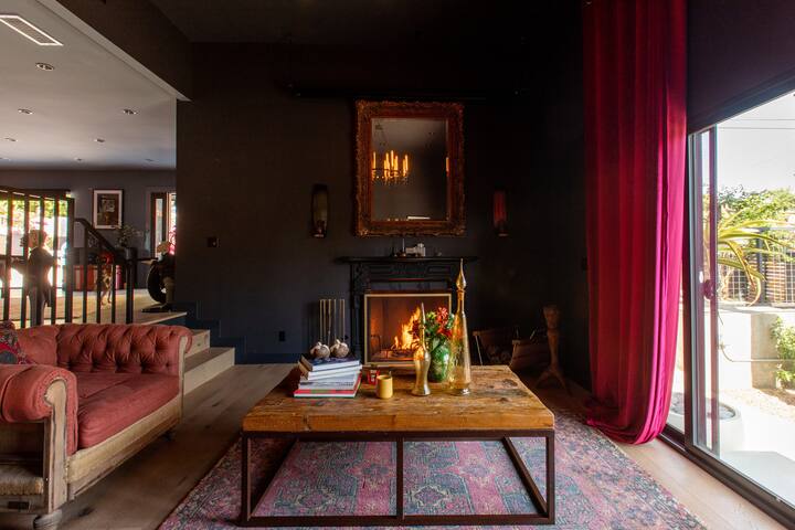 Exquisite Design masterpiece oasis! gallery image 3