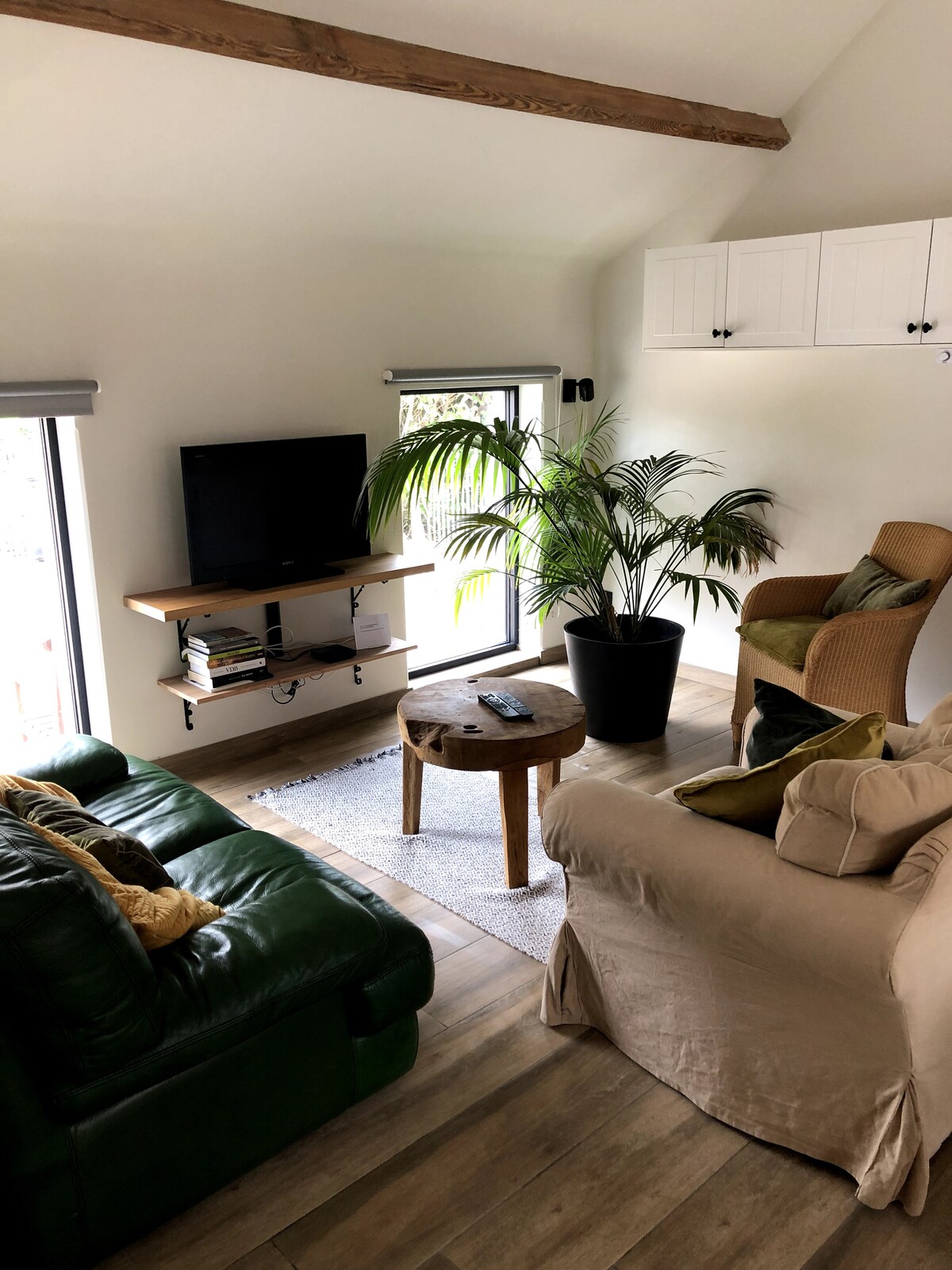 Successful Airbnb property: Cozy Tiny House with private parking ! in Oost Vlaanderen