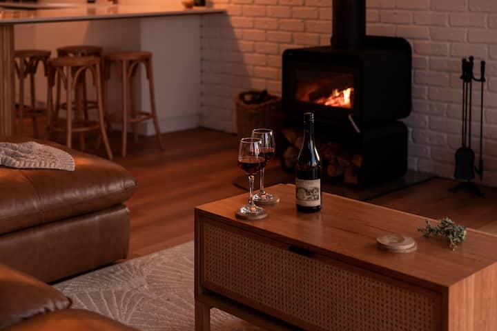 Humbugs, Bay Of Fires ~ Beachfront Escape ~ - St Helens