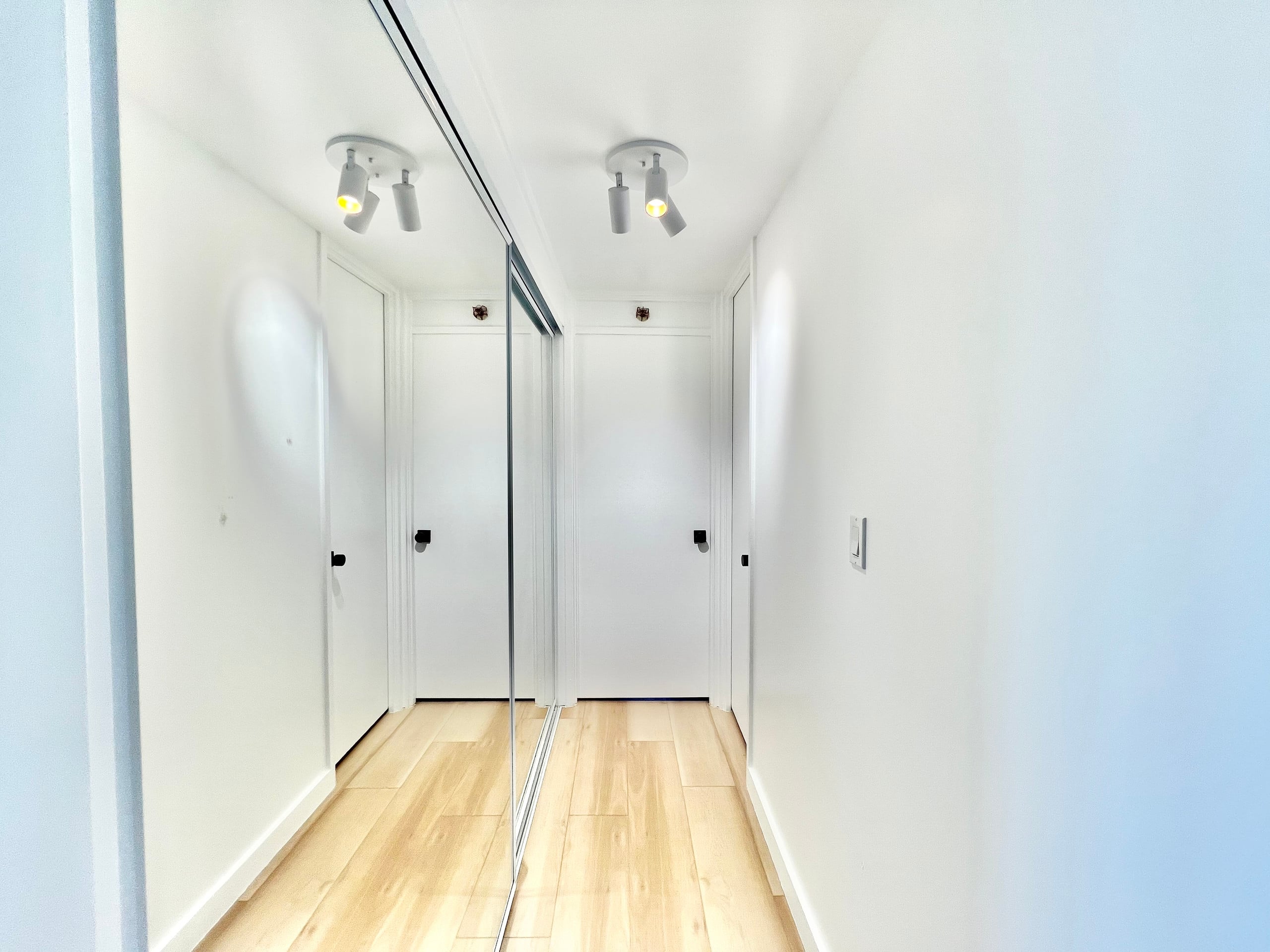 Condo in Honolulu · ★4.96 · 1 bedroom · 4 beds · 1 private bath - Image 19