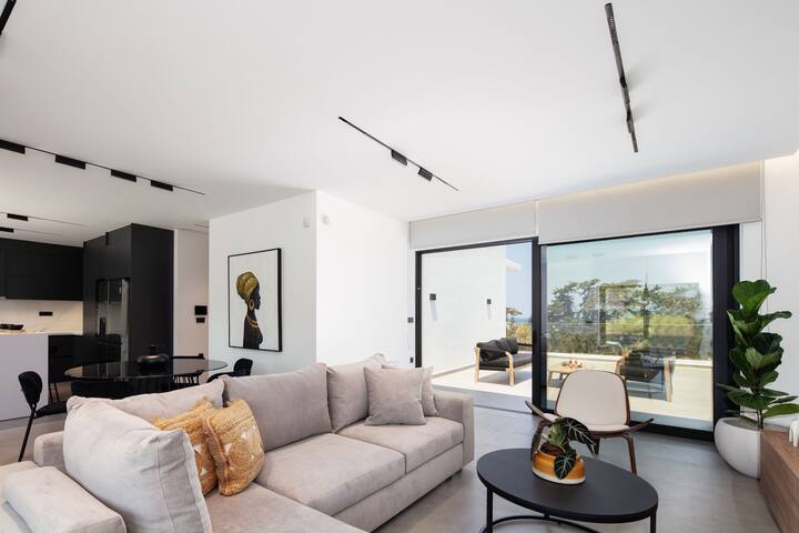 Horizon Villa Oasis, Walk to Platanias Beach! gallery image 5