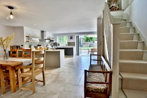 Georgian Townhouse, Crickhowell, Brecon Beacons