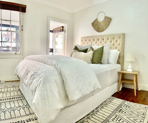 Style meets comfort in this inner-city home gallery image 2