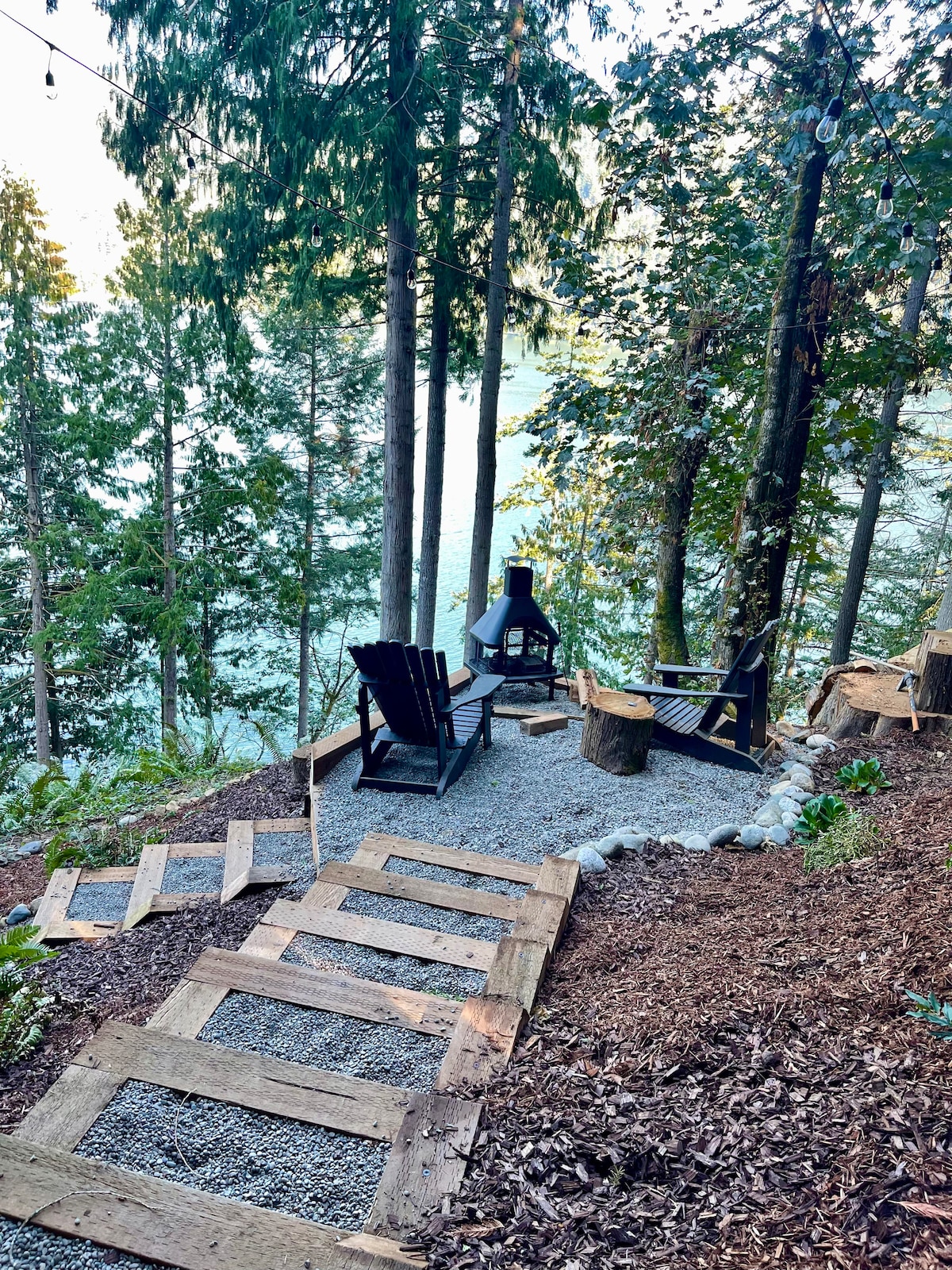 Panoramic Lake View Living with Hot Tub! Houses for Rent in