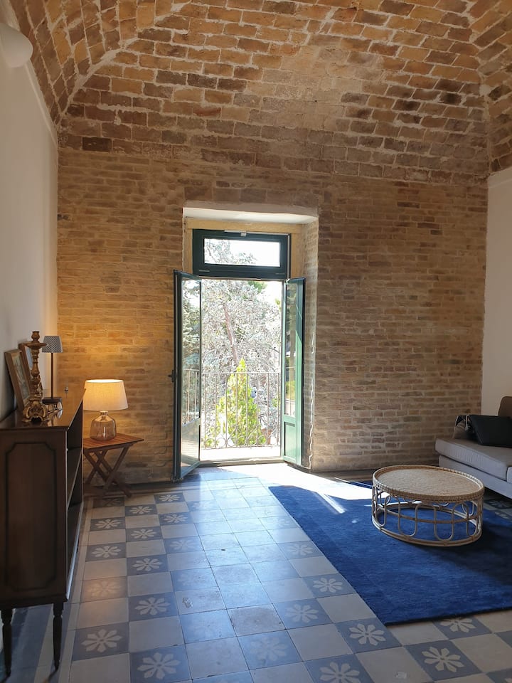 Townhouse With Private Roof Terrace And Sea View - Vasto