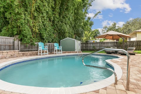 Oasis Pool House! Close to DT, Beach & Boat ramp