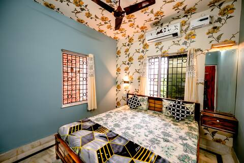 ✤Lovely 2BHK✤Kitchen✤Near SwargadwaraBeach✤Parking