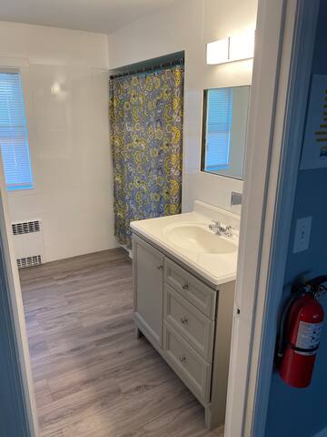 Big Heated Salt water Pool 13 Beds 3 Baths PC AREA gallery image 5