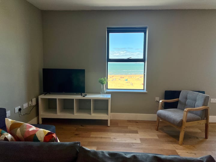 Margate| Spacious Top Floor Apt | Sea Views - Birchington-on-Sea