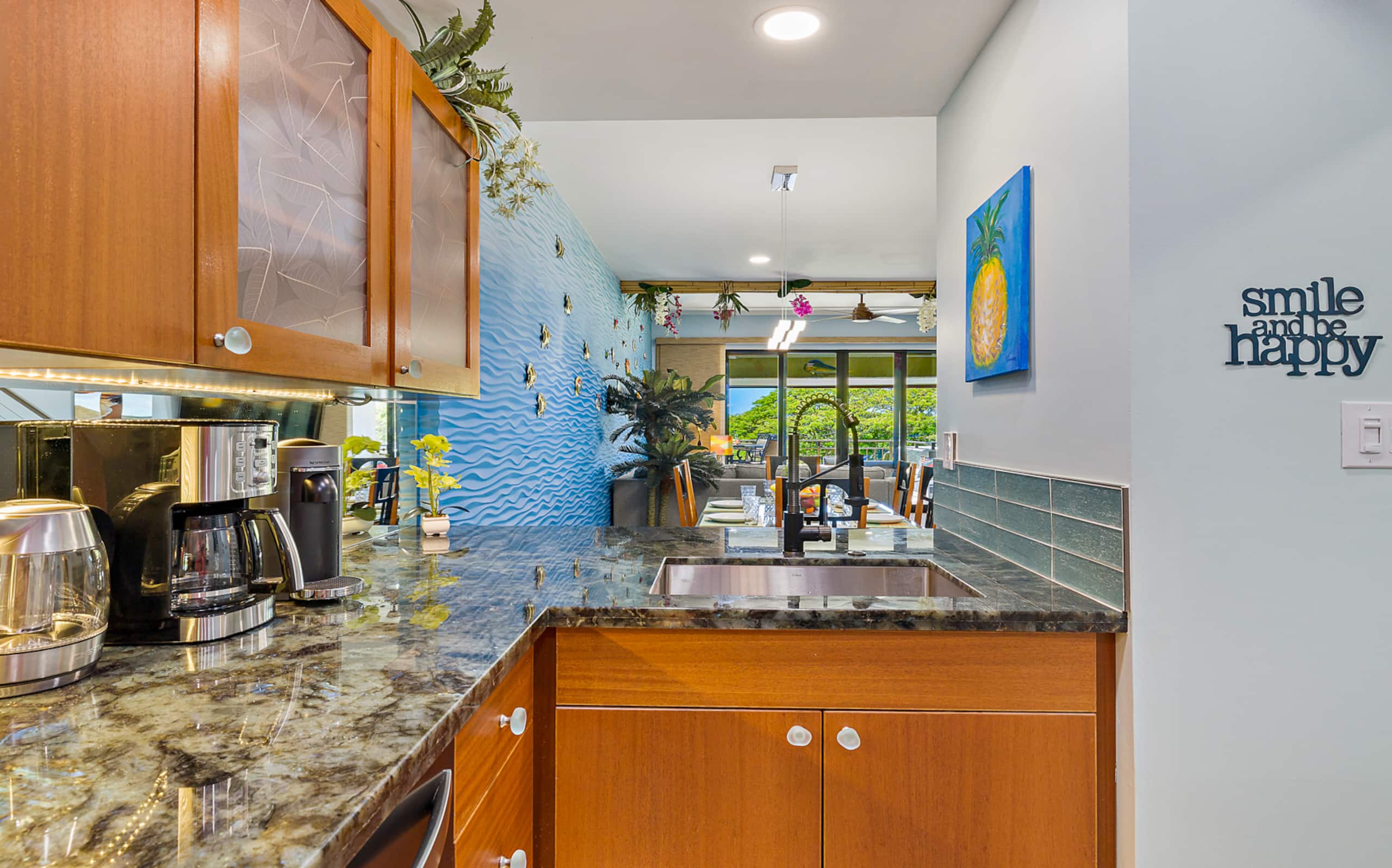 Condo in Lahaina · ★4.97 · 1 bedroom · 3 beds · 2 baths - Image 7