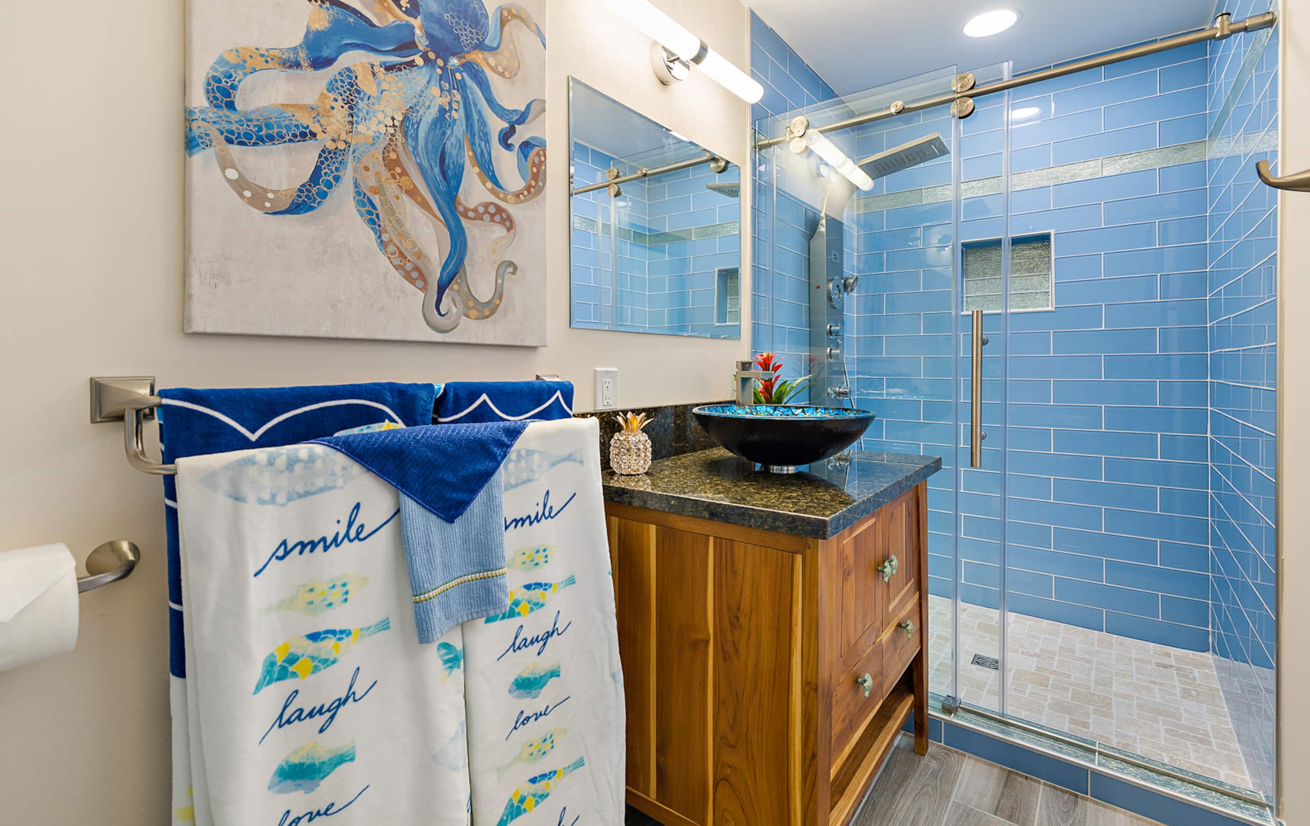 Condo in Lahaina · ★4.97 · 1 bedroom · 3 beds · 2 baths - Image 30
